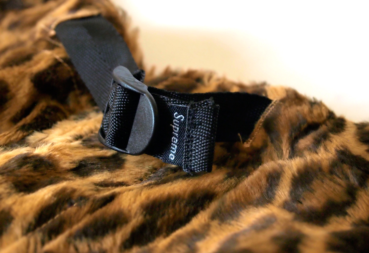 パンツ【dead stock】Supreme Fur Belted Short