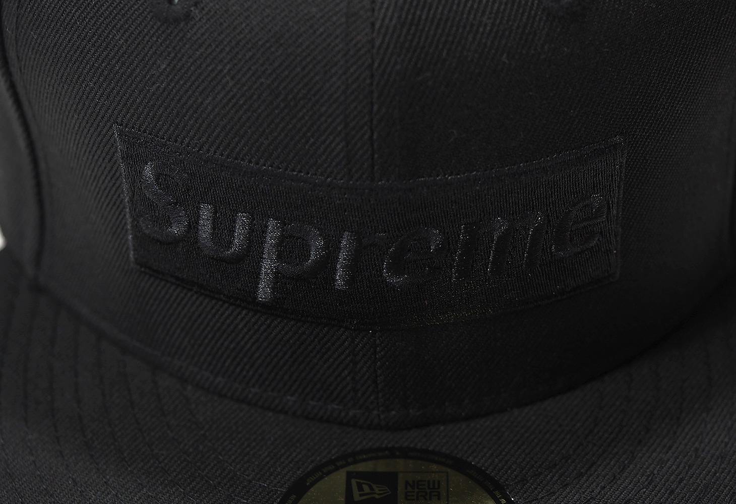 Supreme x New Era tonal box logocap 14AW